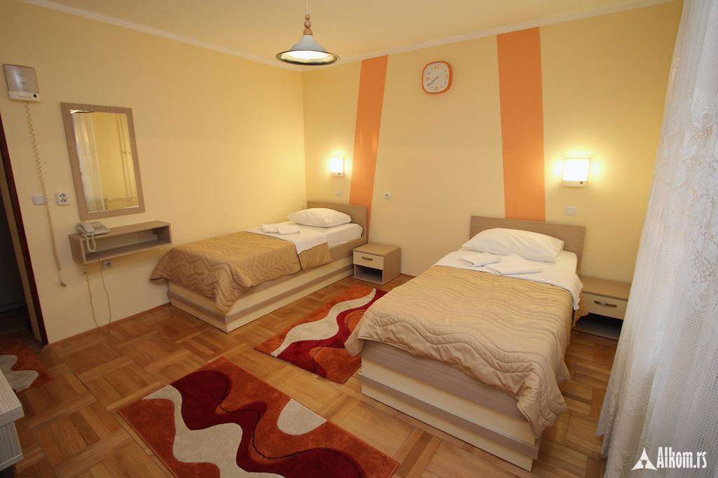 Hotel Extra Lion Md Ni Oda fotoğraf
