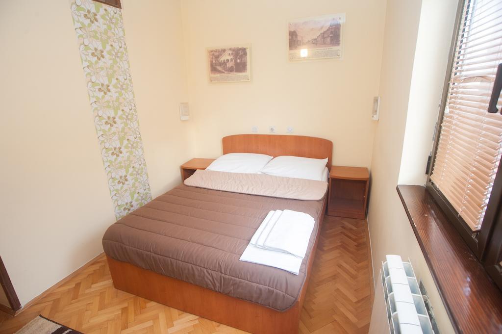 Hotel Extra Lion Md Ni Oda fotoğraf